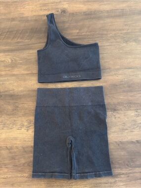 One-Shoulder Ribbed Sports Bra & High-Waist Ribbed Shorts Set - Grey